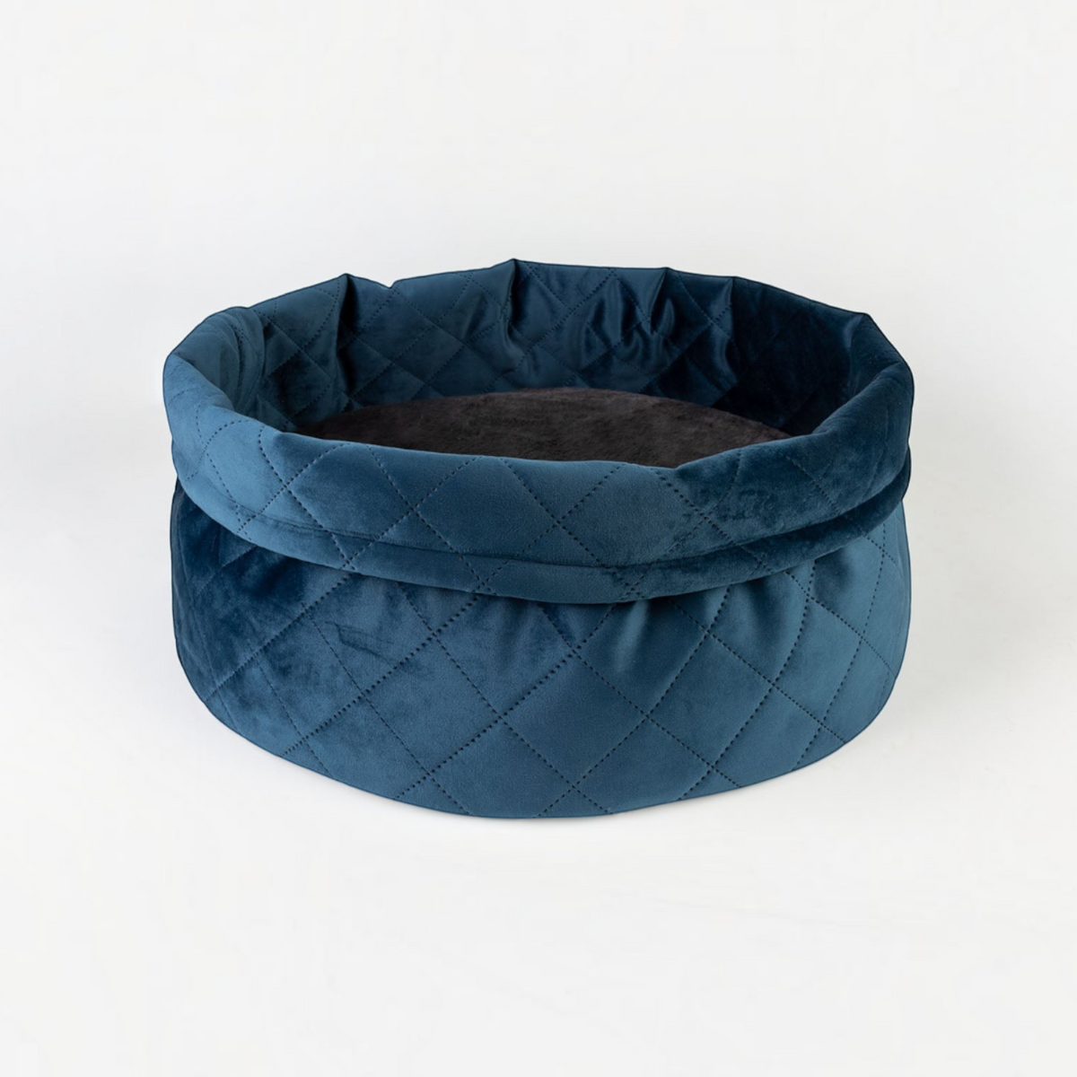 havaneser.shop Hundekorb Caro aus blauem Samt mit Rautensteppung und wendbarem Innenkissen für kleine Hunde