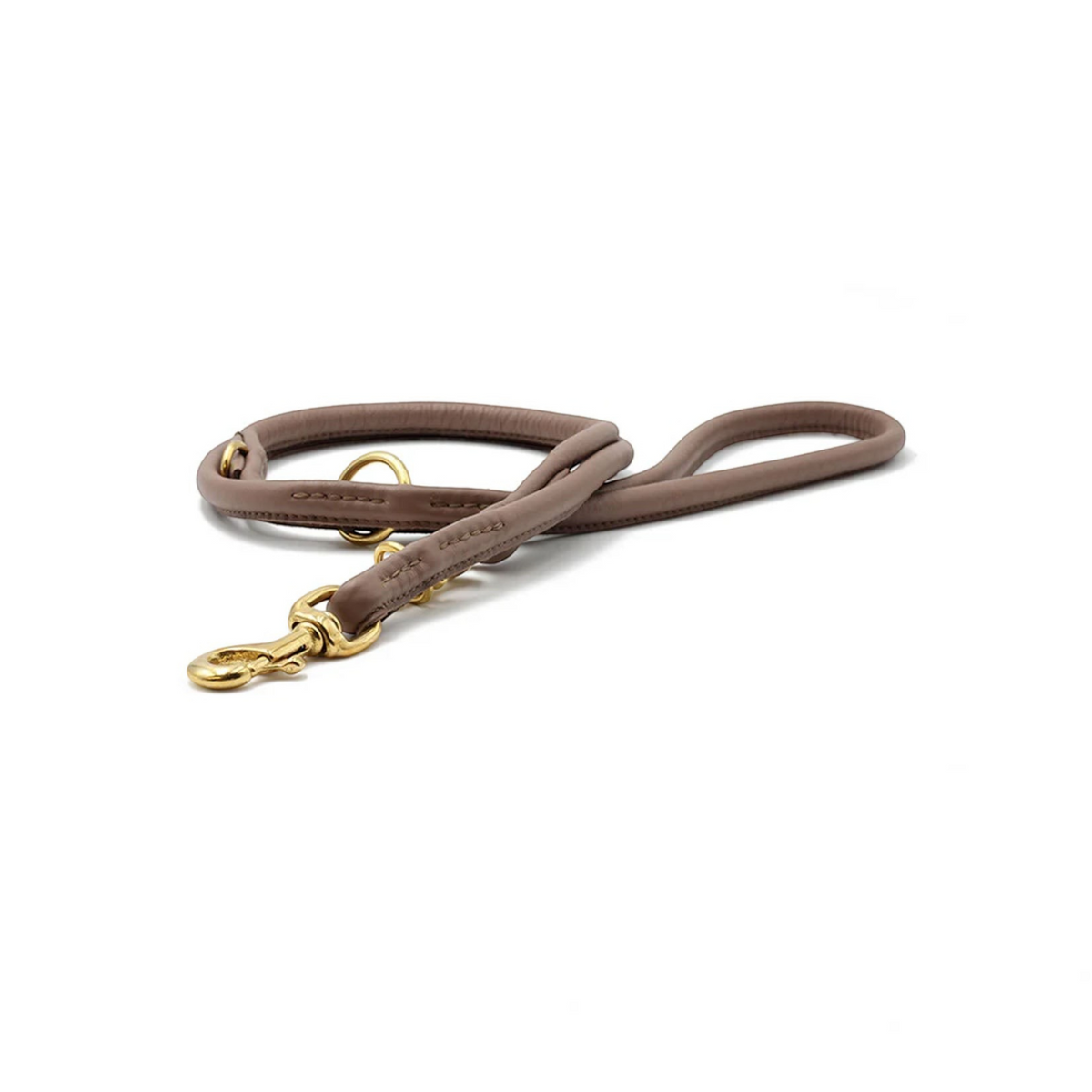 havaneser.shop rundgenähte Lederleine in Taupe mit eleganten, goldfarbenen Vollmessing-Beschlägen und 3-fach Verstellung